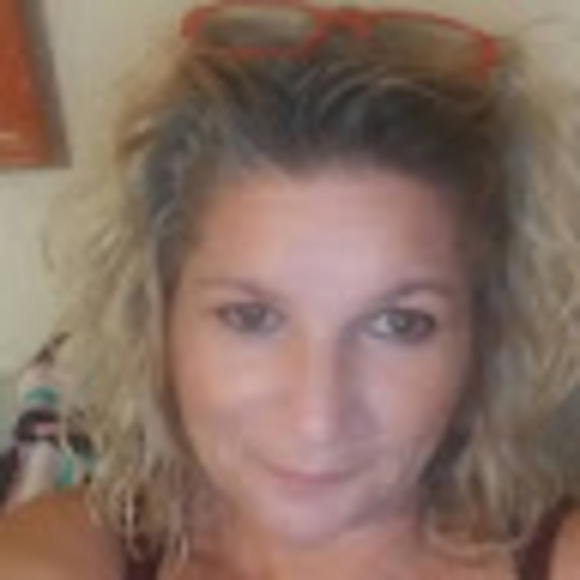 Meet your Posher, Loriem - Picture 1 of 1